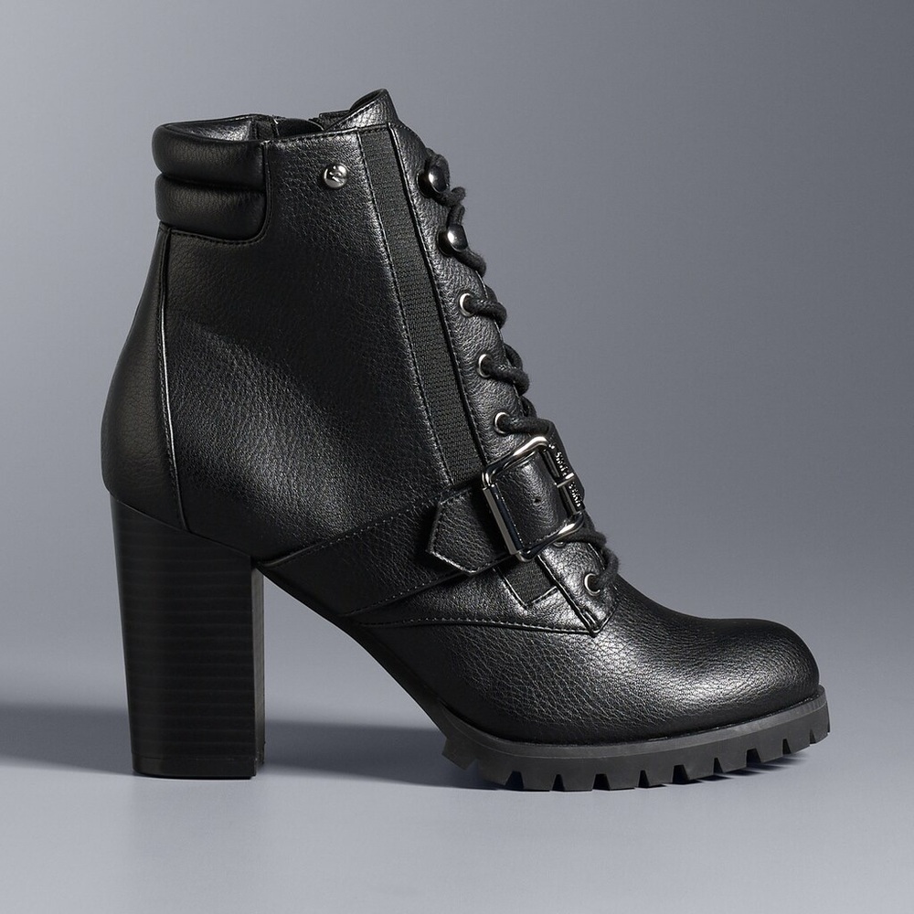 Vera Wang 4inch Boots
